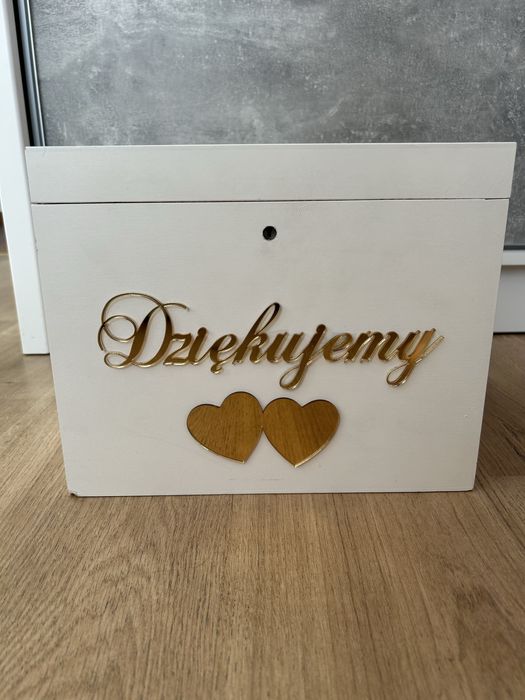 Biała skrzynka na koperty ślubna