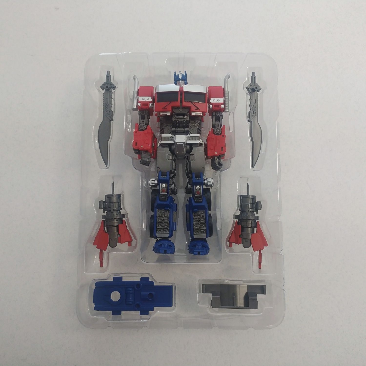 Робот трансформер Оптімус Прайм іграшка вантажівка-тягач Optimus Prime