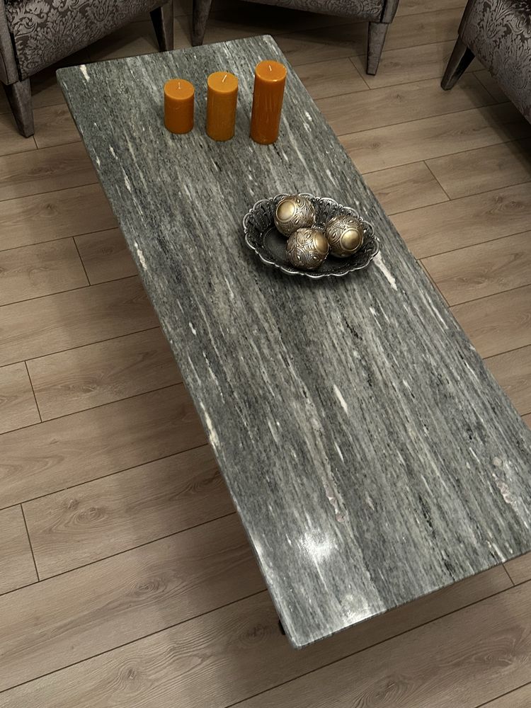 Mesa de centro em mármore c/ estrutura - Como NOVA