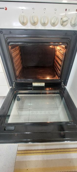 Forno de encastrar eletrico