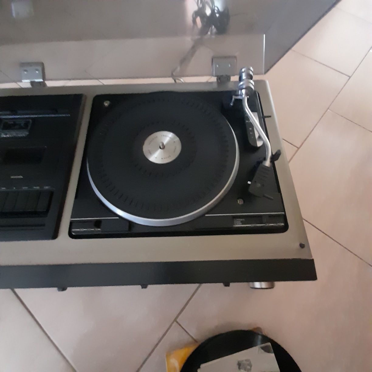 Aparihagem e gira discos vintage