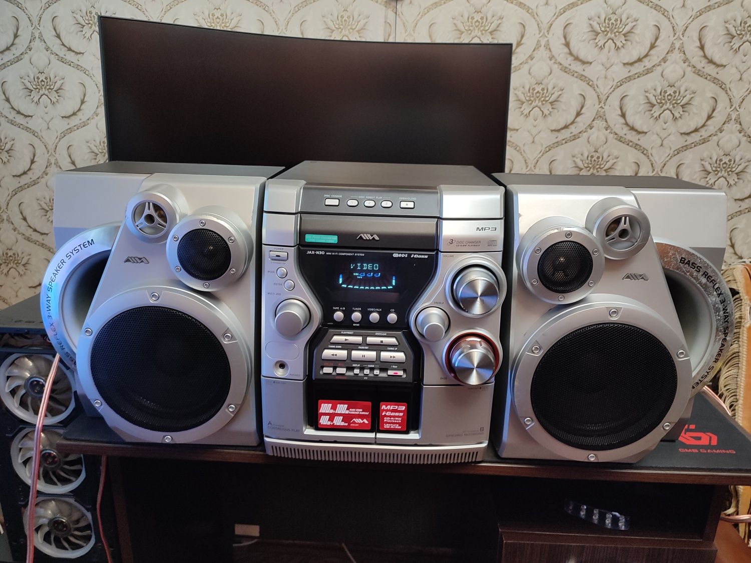 Продам музыкальный центр AIWA JAX-N30