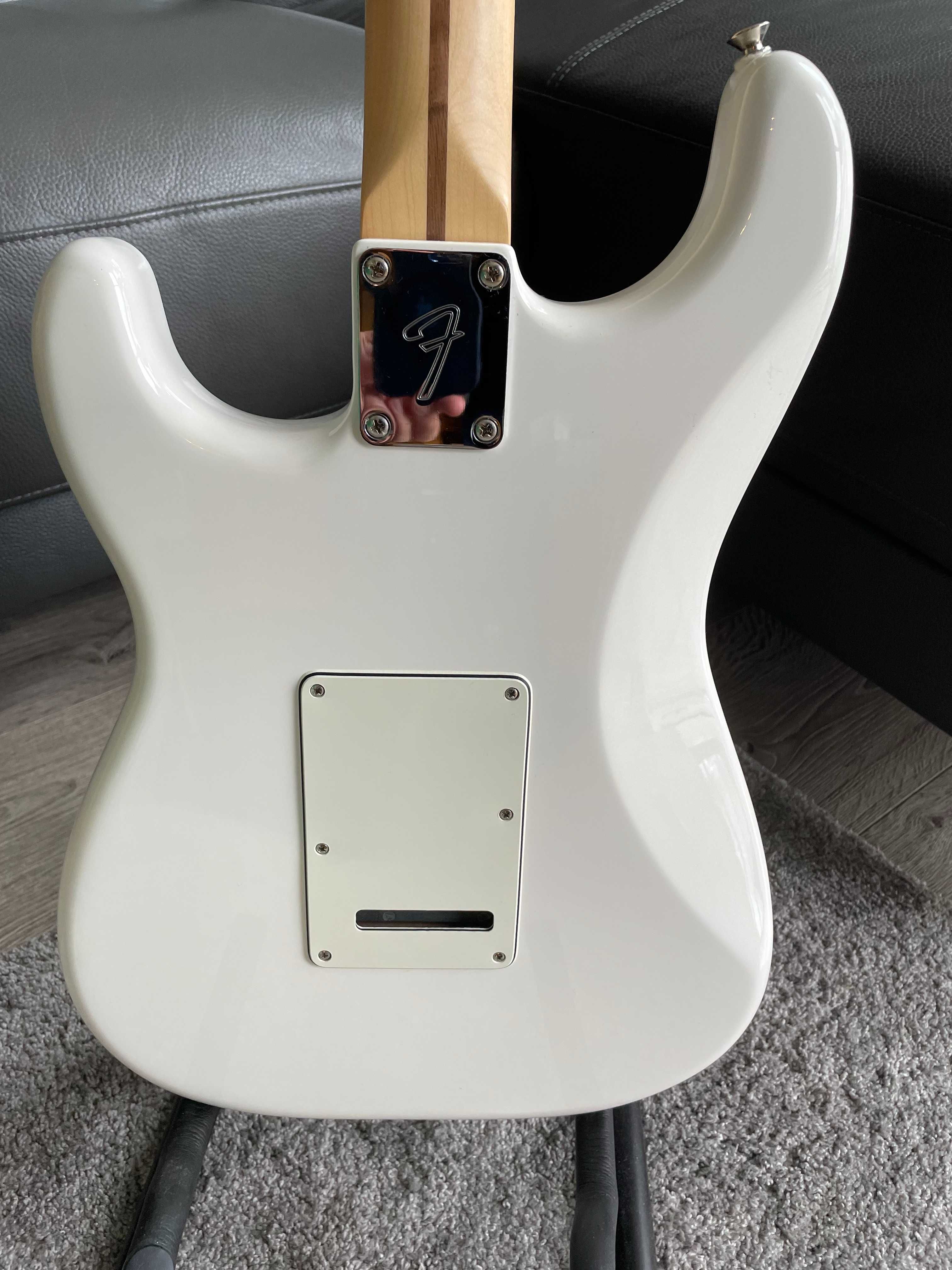 Gitara elektryczna Fender Player Stratocaster Pf Pwt