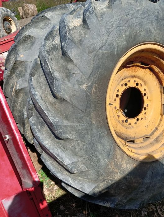 Koła 18.4 x 26  z kombajnu
