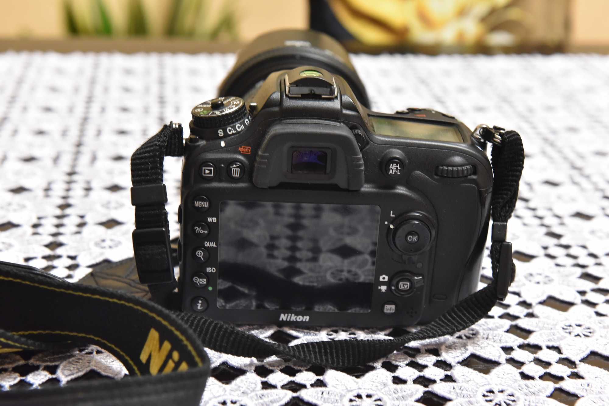 Nikon D7200 z obiektywem Sigma 17-50 f2,8
