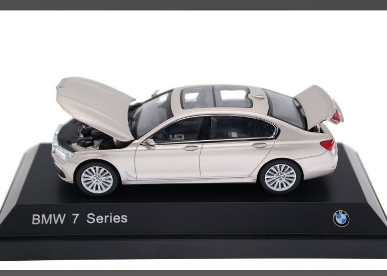 Маштабна модель BMW 7 Series 750Li xDrive G12 2015.iScale 1/43