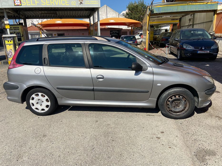 Peugeot 206 em bom estado