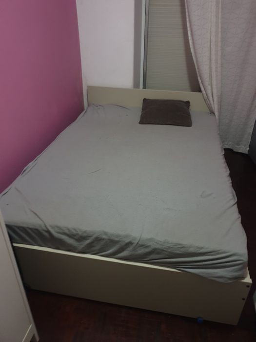 Cama ikea por 200€ com colchão incluido