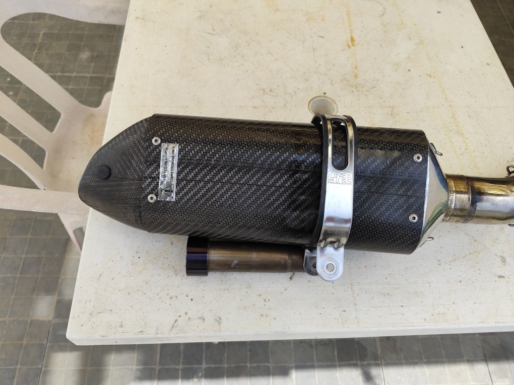 Yoshimura r77 carbon