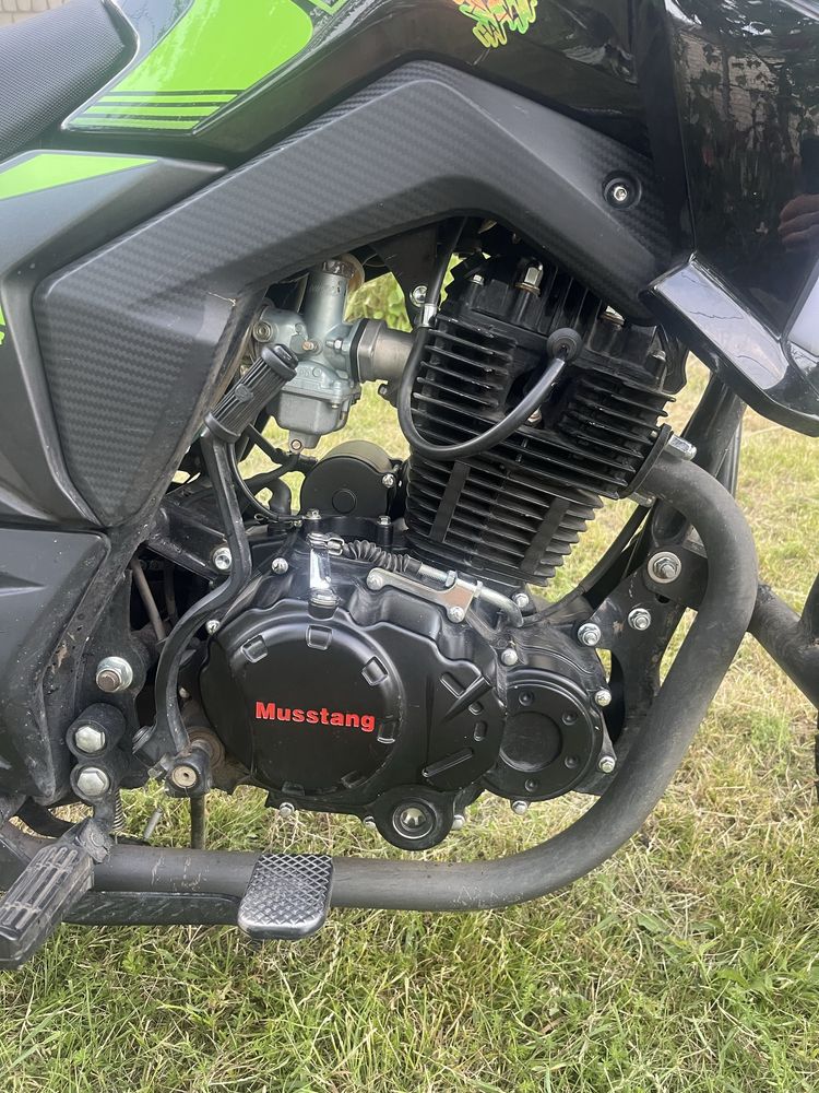 Продам Мустанг МТ250