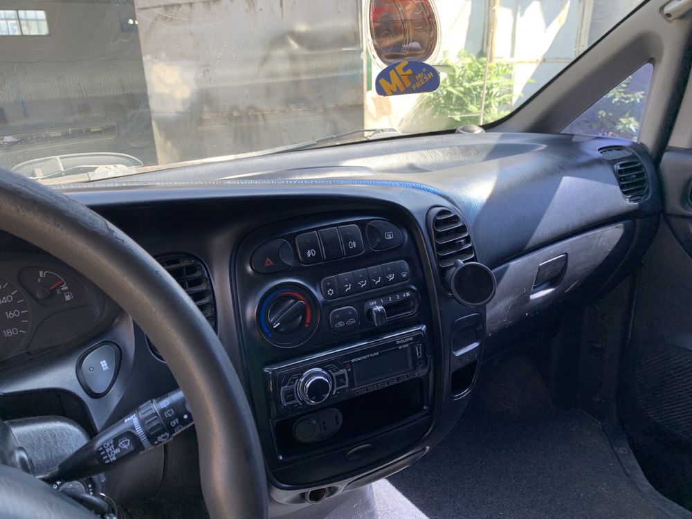 HYUNDAI H1 2004, 2,5 дизель