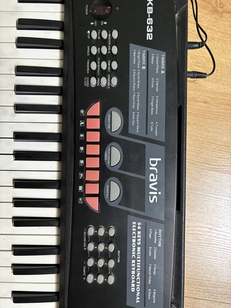 Синтезатор bravis KB-632