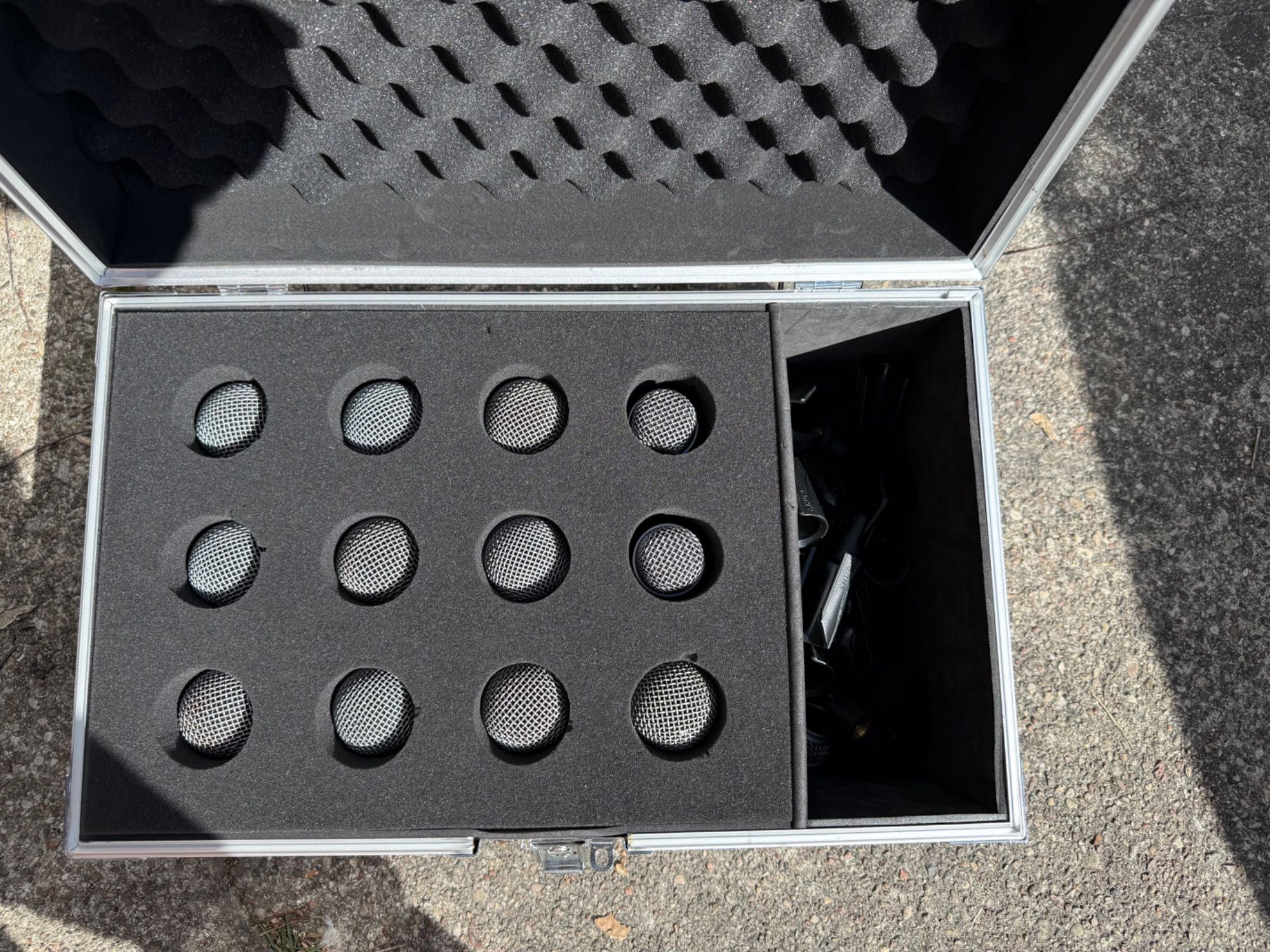 Shure SM 58 -2 szt + 6 szt SM 57 2 x Beta 57  w case