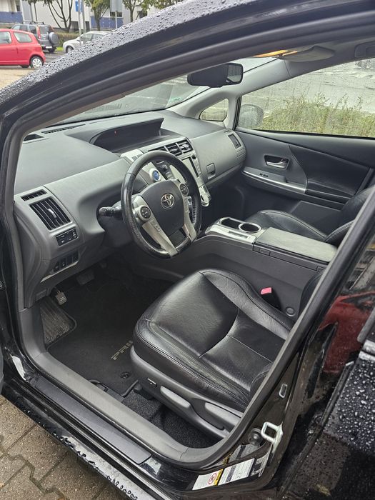 Sprzedam Toyotę Prius Plus