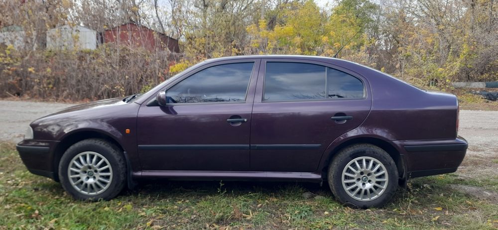 Шкода Октавія тур 1.6