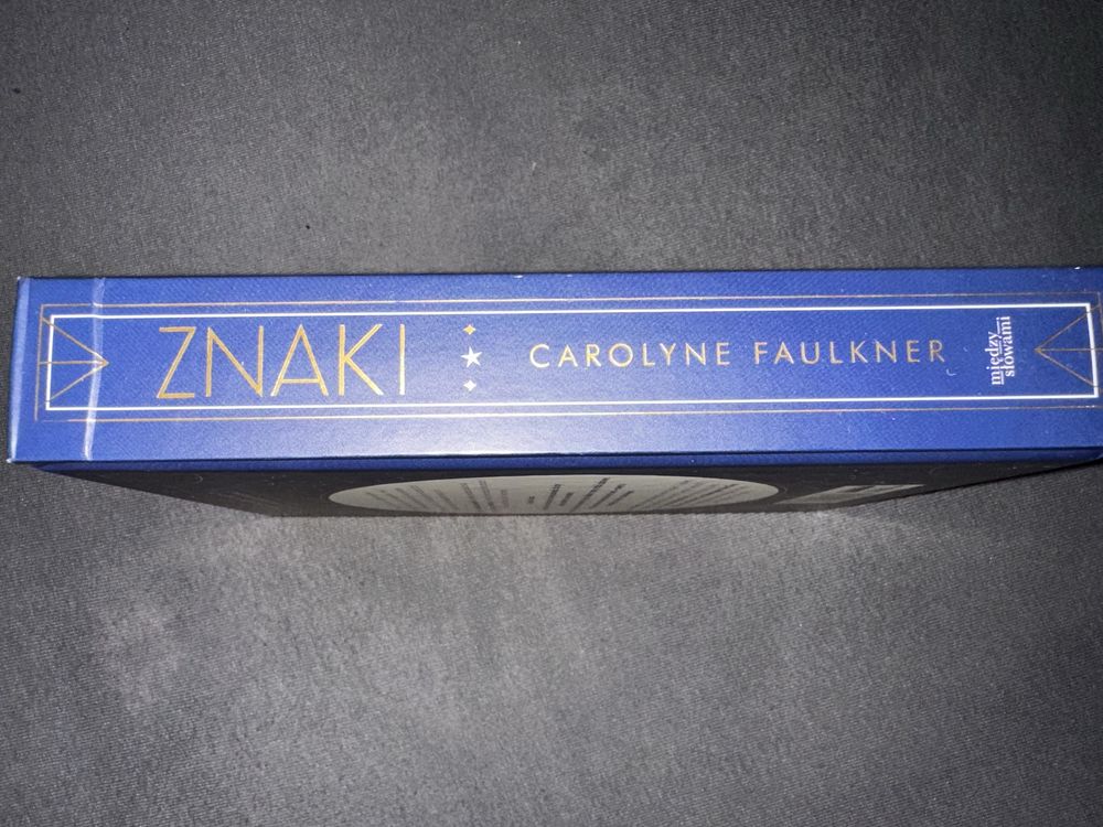 Książka „Znaki” Autosrtwa Carolyne Faulkner