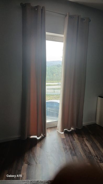 Cortinas, estores e calhas à medida