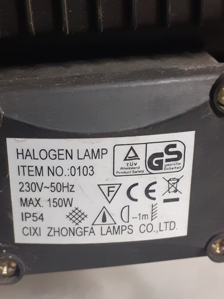 Lampa halogenowa