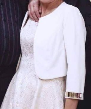 Sukienka z bokerkiem M ecru biała złota koktajlowa slub/komunia