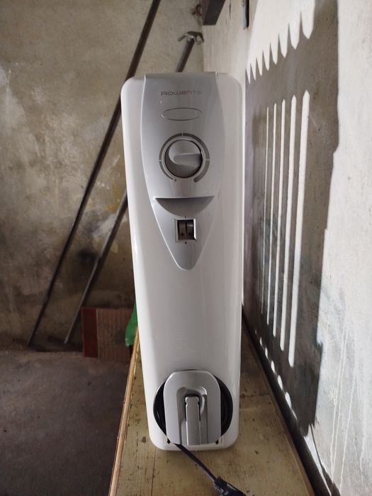 Radiador a óleo usado Rowenta em bom estado