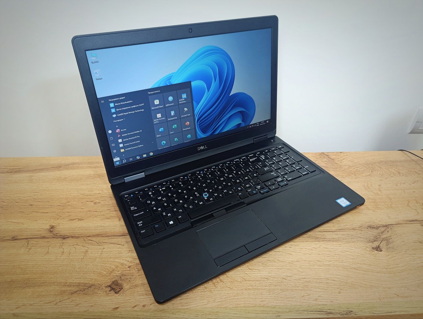 15'6 Dell Latitude 5590/i5-8250U/16GB DDR4/SSD 256GB/Батарея 4 години