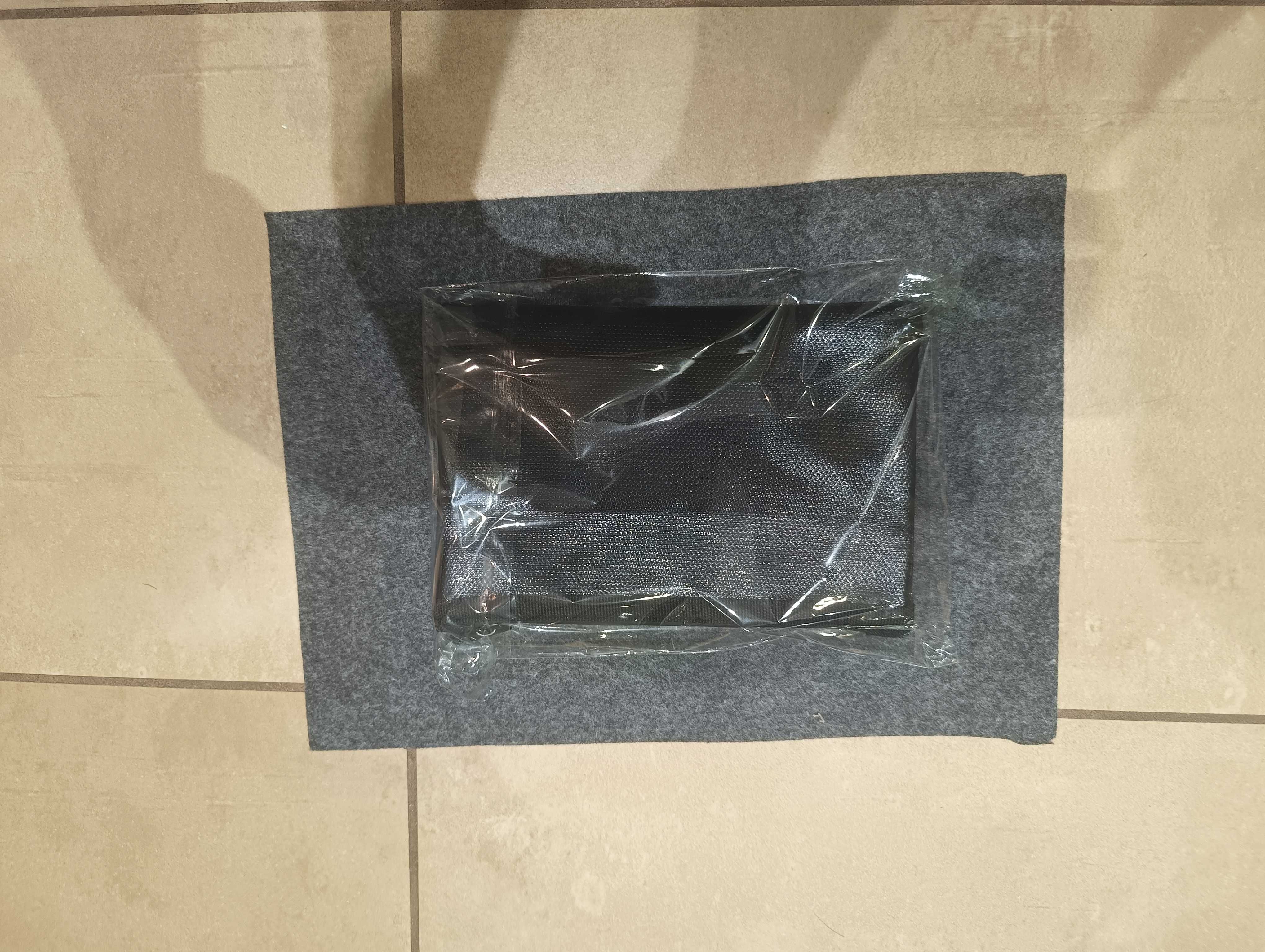 Sejf 30 l, ognioodporny do domu, elektryczny sejf 31x37x 30cm NOWY