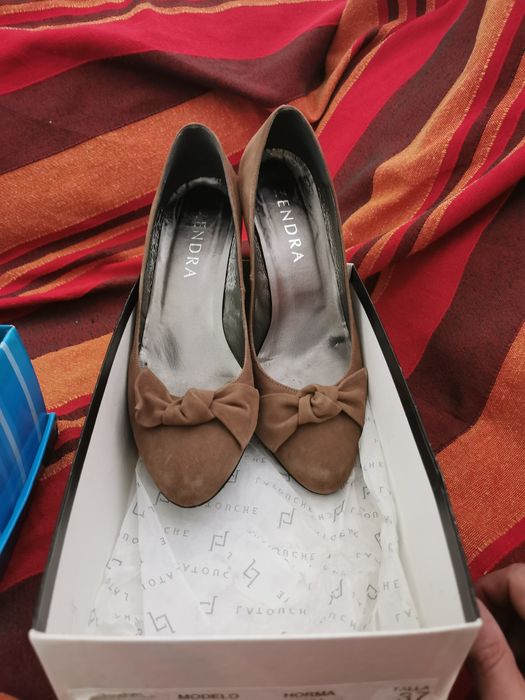 Sapatos Veludo Marca Zendra