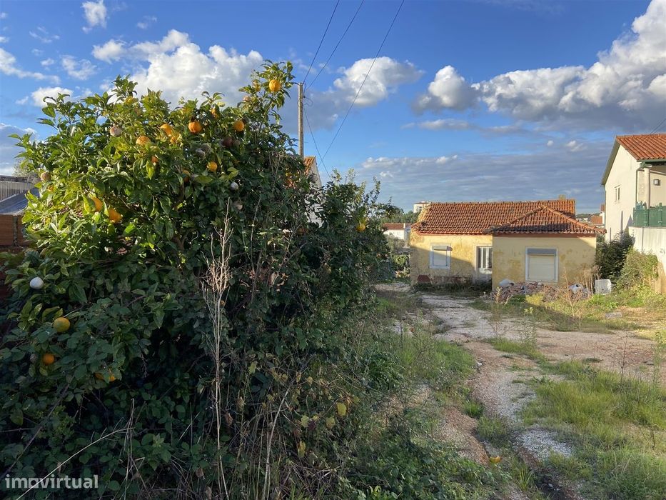 Moradia T3/ Telheiro / Barreira / Leiria