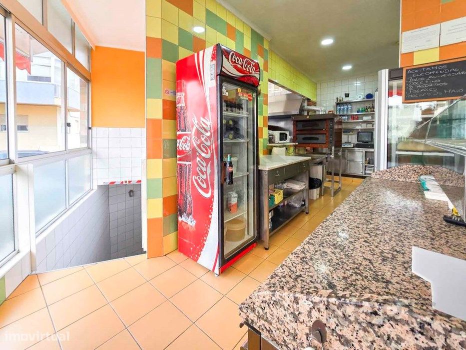 Excelente Negócio Churrasqueira E Take Away Em Portimão