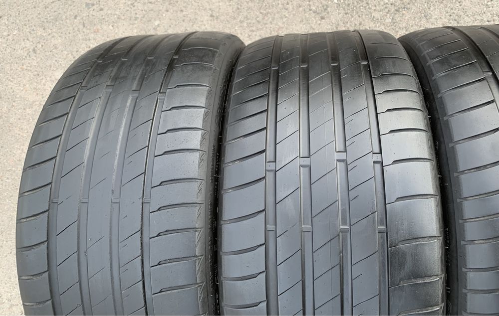 Шини Bridgestone Potenza S005 235/35 R19