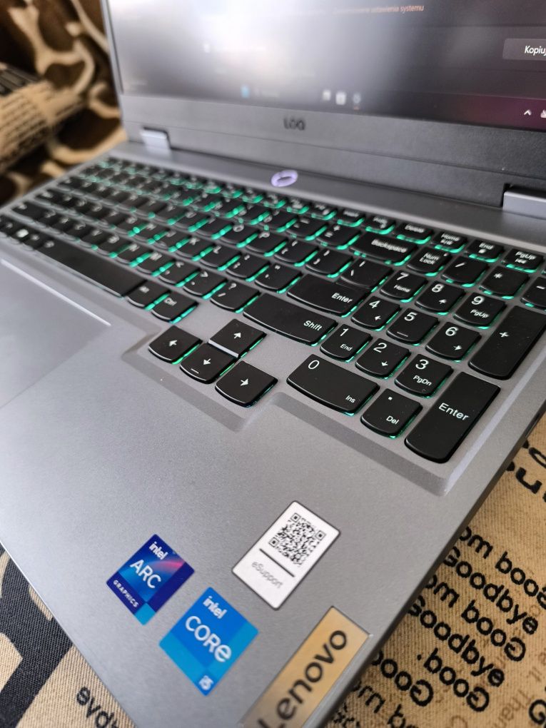 Laptop gamingowy Lenovo LOQ 15IAX9l, i5- 12 gen, 16 GB DDR5, SSD 512