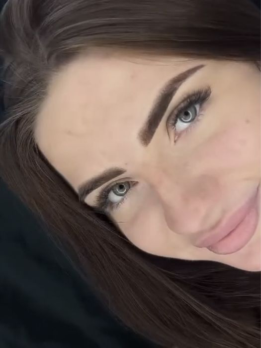 Makijaż permanentny brwi ,usta