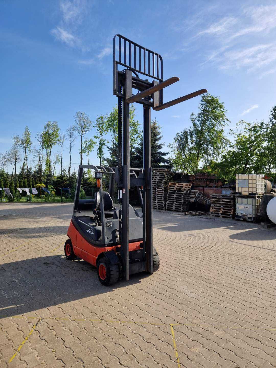 Wozek widłowy linde diesel