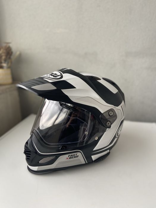 Capacete Arai Tour X4 com Intercomunicador
