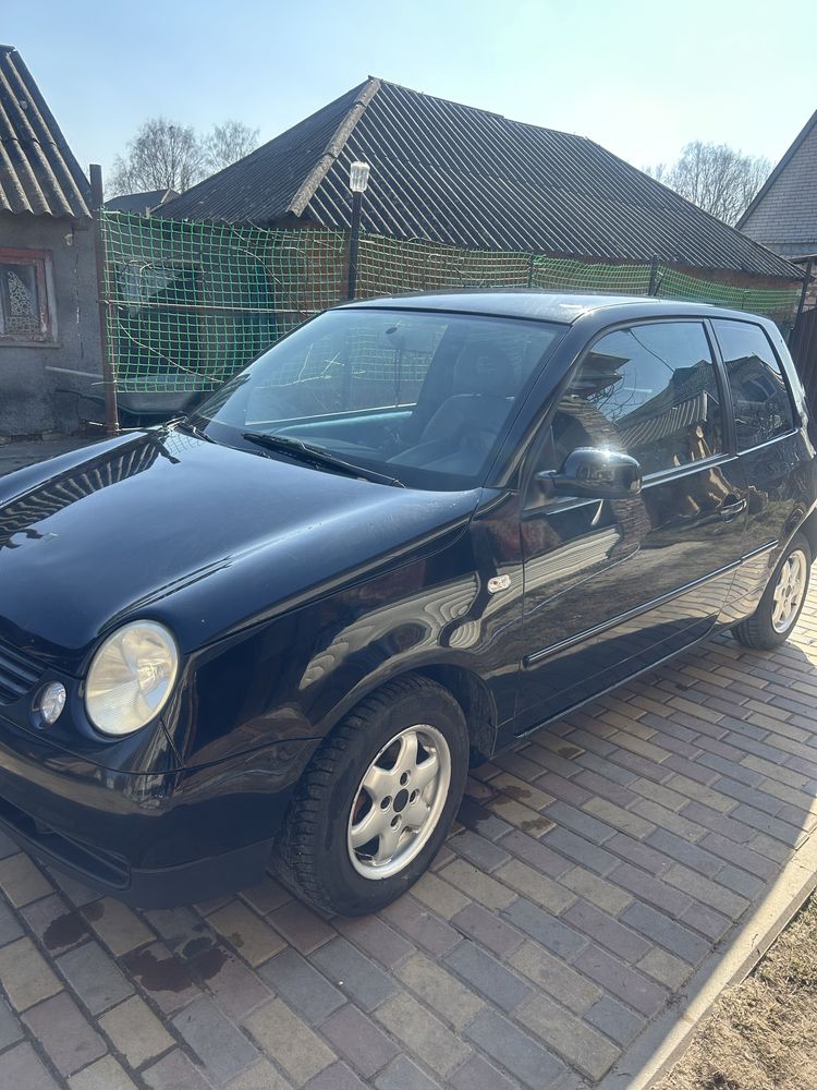 Продам ТЕРМІНОВО машину Volkswagen Lupo