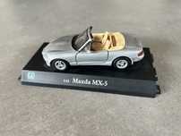 Model Hongwell Cararama skala 1/43 Mazda MX-5