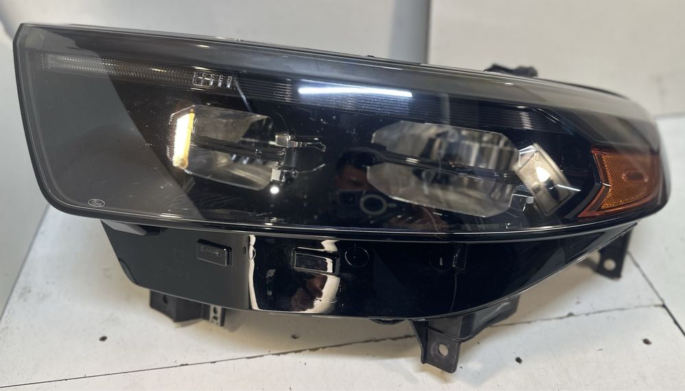 Фара Ford Explorer USA police 2020 2021 2022 2023, LB5B-13W030-JK