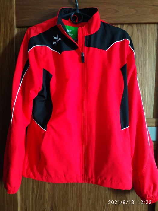 Ветровка осенне-весенняя