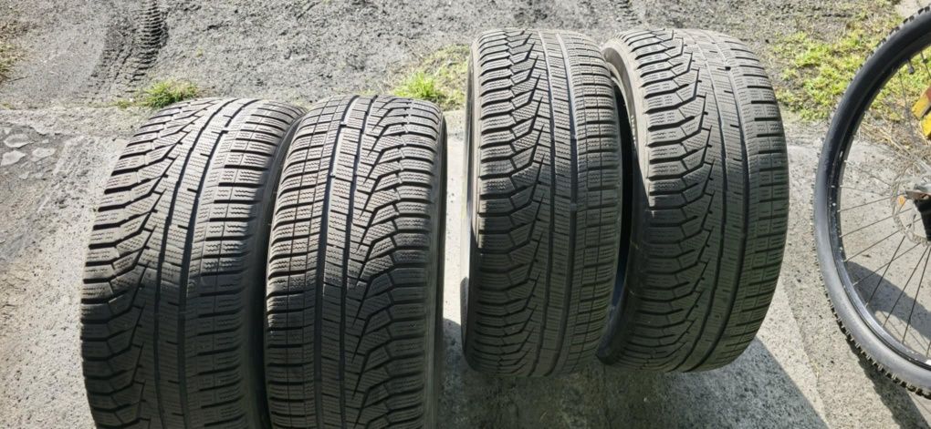 Opony zimowe Hankok 4szt 215/ 55/ 16 w dobrym stanie