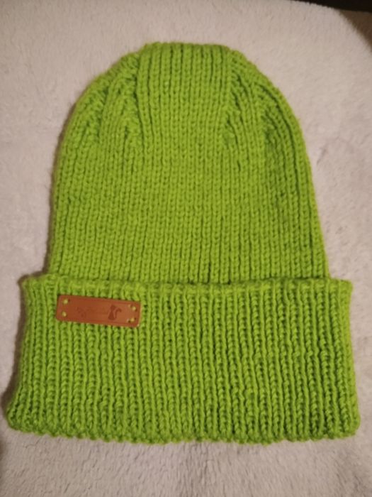 Продам шапку унісекс.