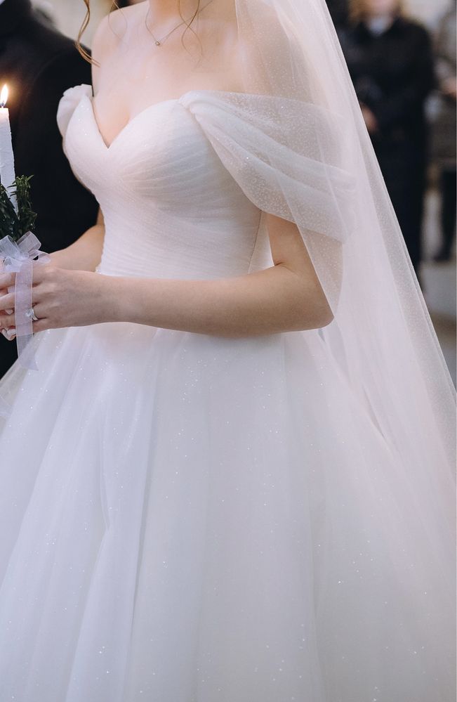 Весільна суконка сукня