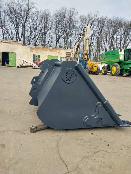 Строительный ковш JCB с зубами