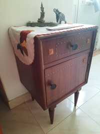 Mesa cabeceira vintage