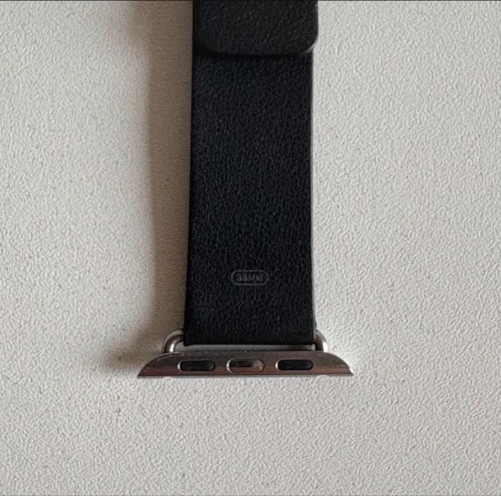 Bracelete Modern Buckle Preta para Apple Watch 38/40/41mm