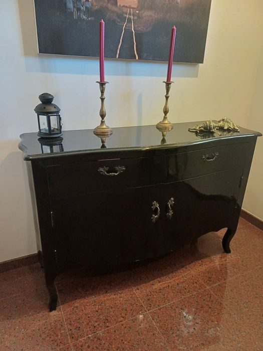 Movel preto lacado AREA