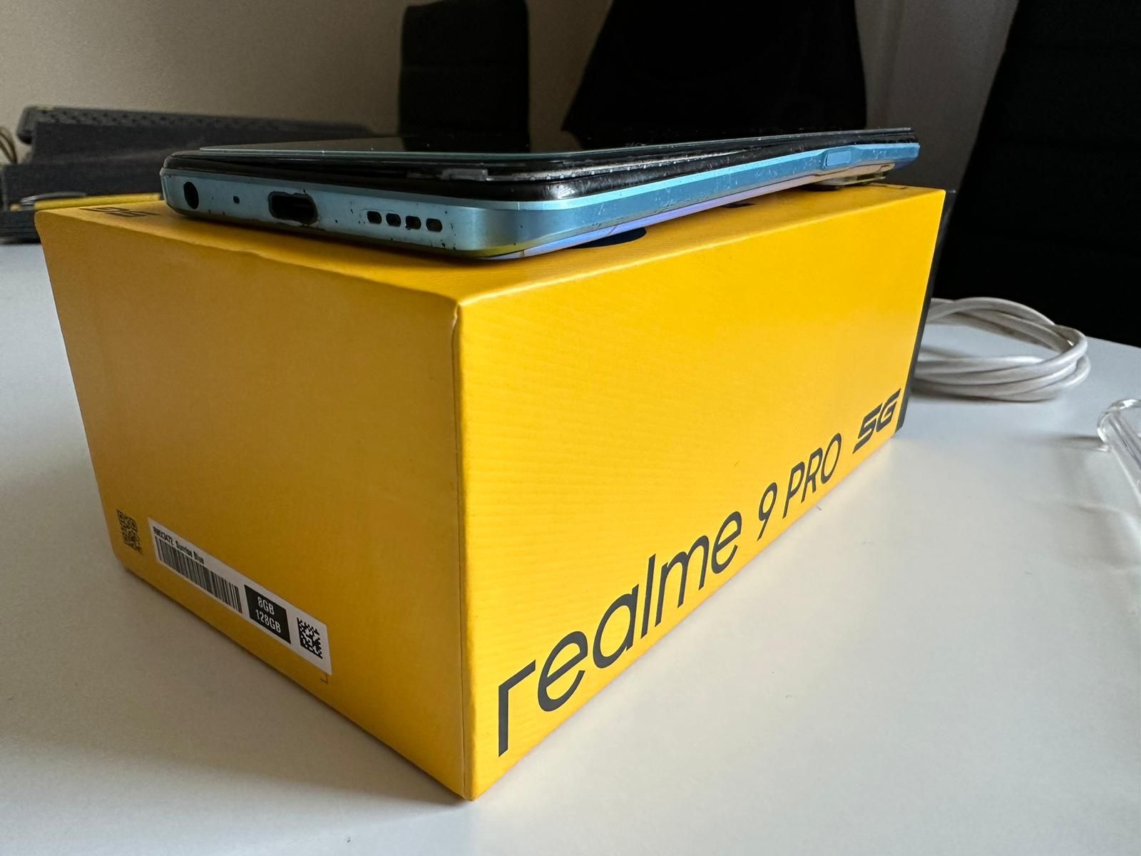 Realme 9 PRO 5G 8GB 128GB Sunrise Blue Ekran 120Hz RMX3472 pęknięcia