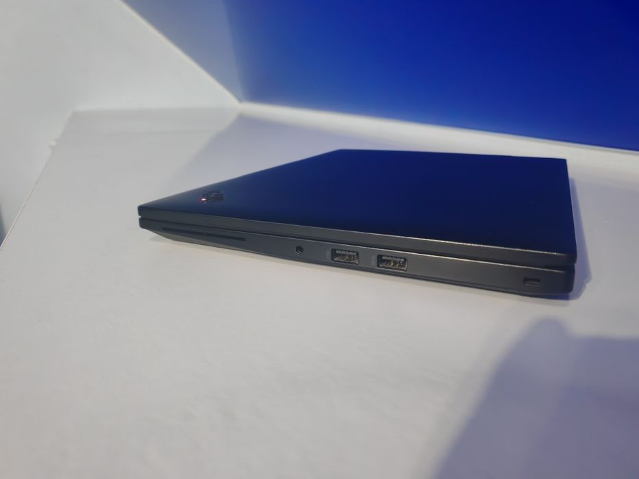 Lenovo thinkpad L14 gen 5 / Intel ultra 5 125U / 16gb DDR5 / 256gb SSD