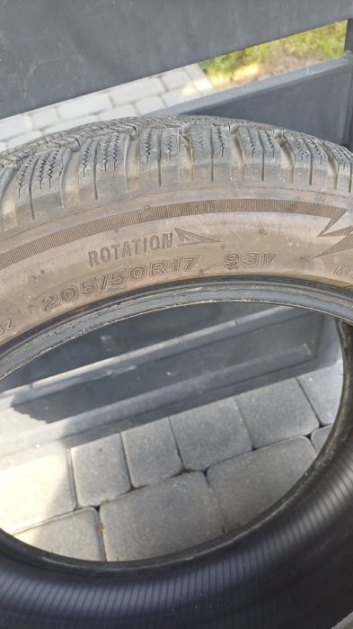 Opona Bridgestone Blizzak LM005 205/50 R17