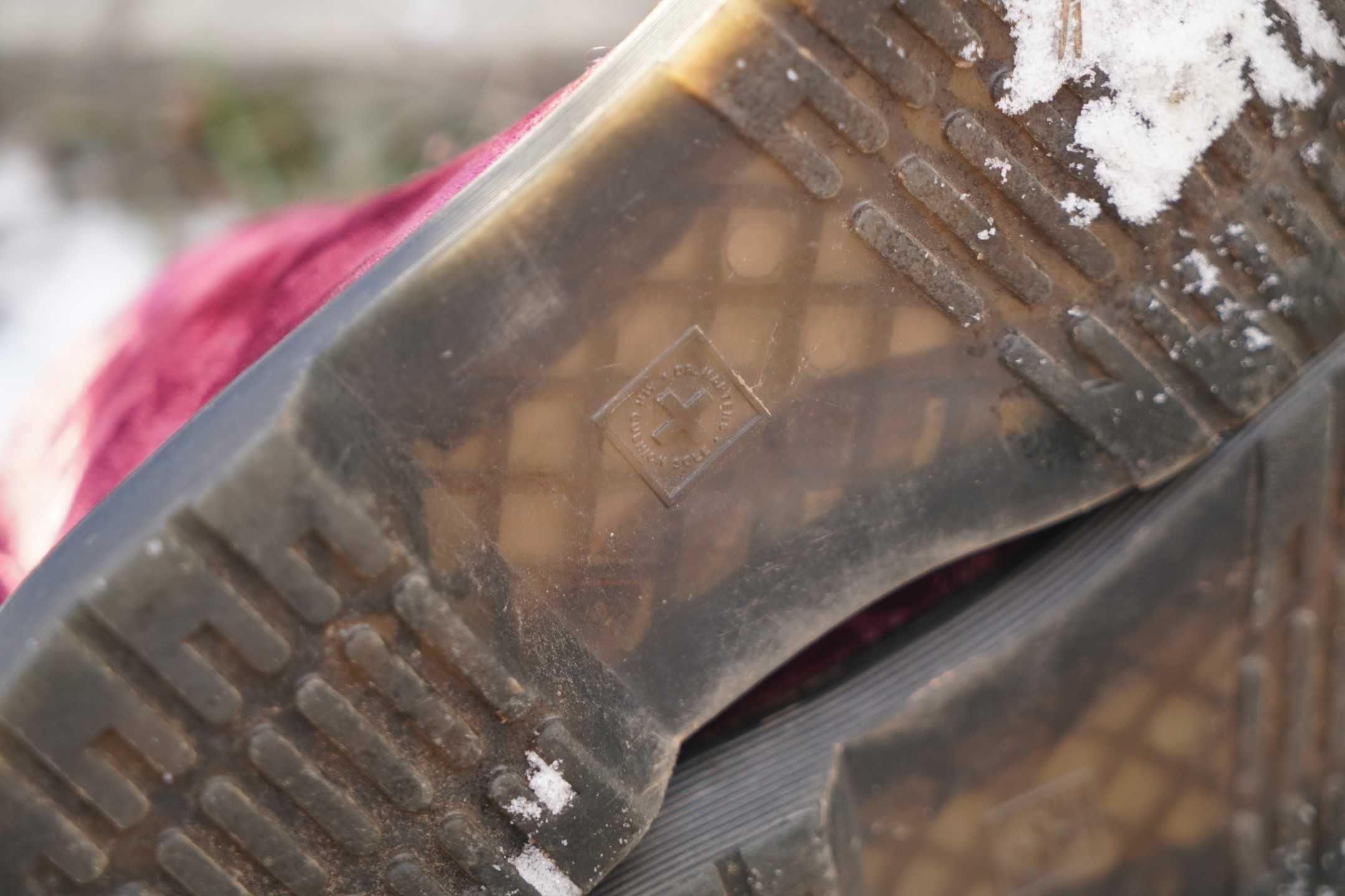 Dr. Martens welurowe glany 37
