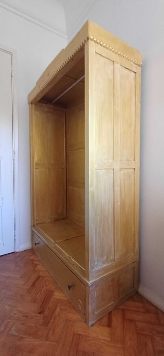 Vendo Móvel Amarelo Egipto